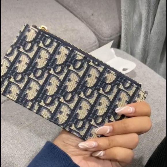 *SOLD* Dior wallet on chain - Picture 6 of 8